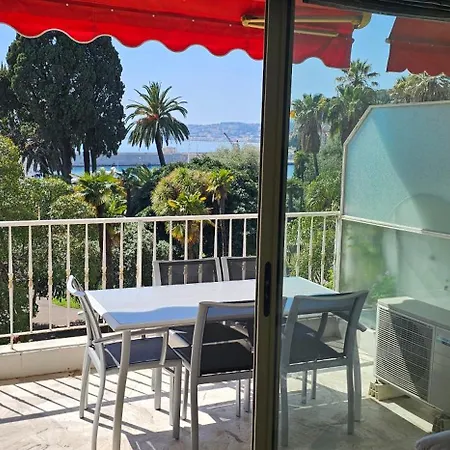 Bella D'azur Апартаменты *