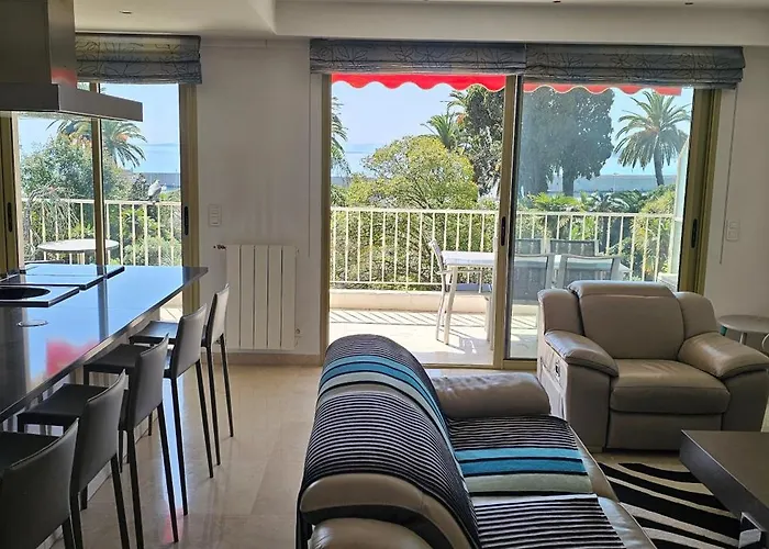 Bella D'azur نيس